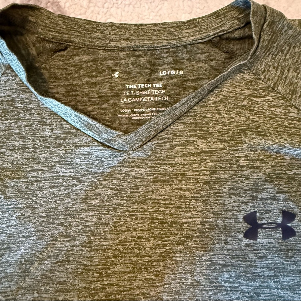 LG Men's Heather Green V-Neck Tee - Picture 2 of 2